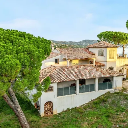 Maison Elegante A Avec Vue Sur La Holiday home *