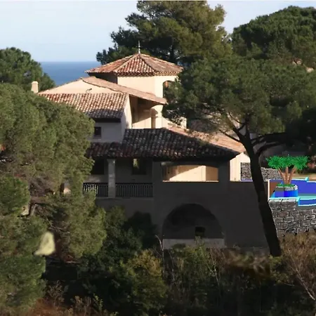 Holiday home Maison Elegante A Avec Vue Sur La Sainte-Maxime