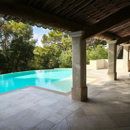 Holiday home Maison Elegante A Avec Vue Sur La